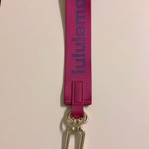 Lululemon never lose key chain
